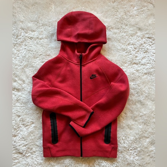 Boys size L Nike Tech outfit - Picture 2 of 6